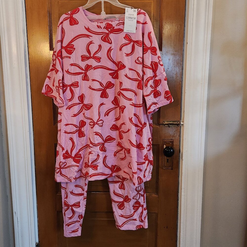 NWT Bow PJ Set